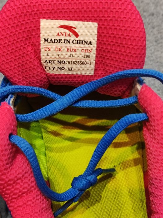 Продаются кроссовки