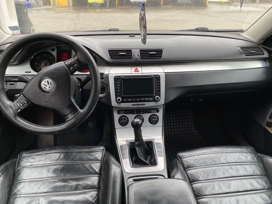 Оригинална навигация за vw