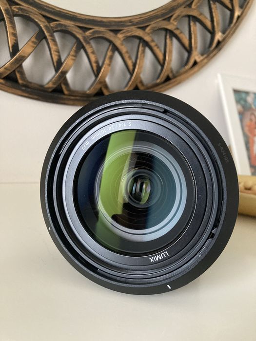 Panasonix 24-105 mm, F4, montura L