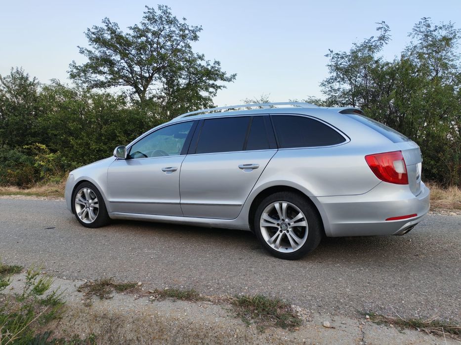 SKODA Superb 2011 — imagine 4