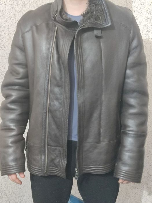 Продаю мужскую дубленку