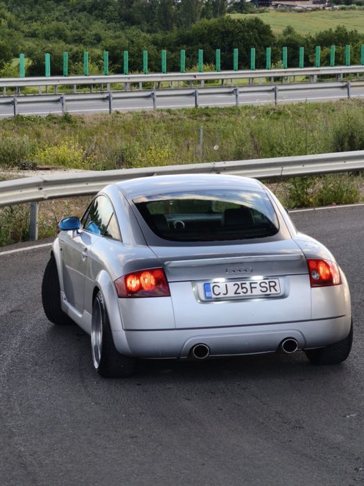 Audi TT 1.8T quattro 225 cp