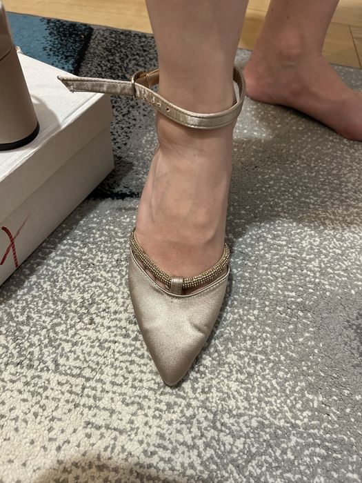 Pantofi eleganti marimea 36