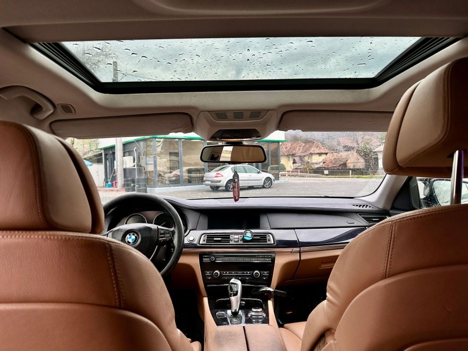 VAND BMW F01 730D 2009