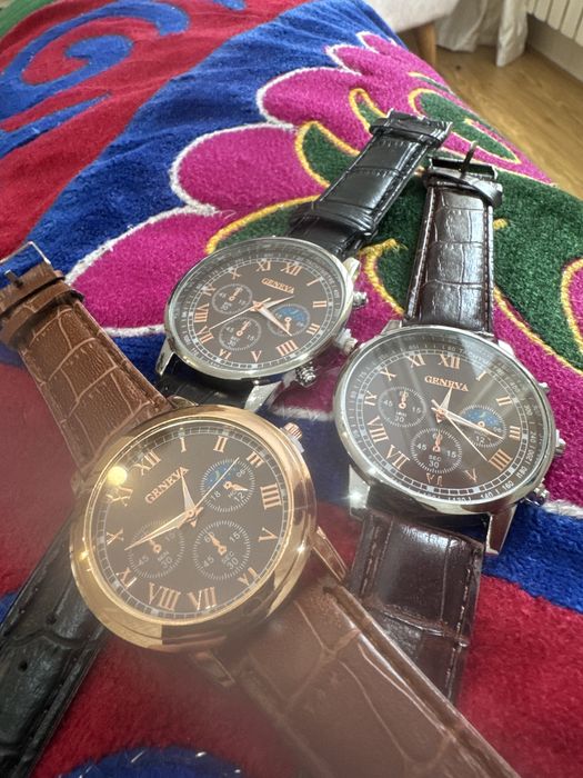 Продам часы | дешево | три расцветки