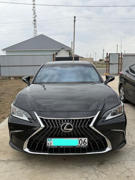 Аренда авто с водителем LEXUS ES250