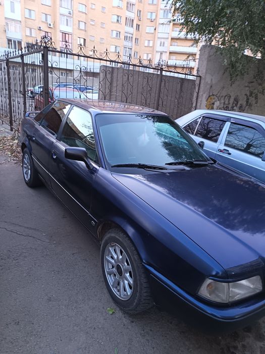 Продам Ауди 80 б4
