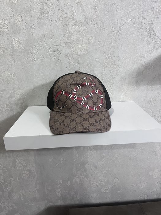 Sapca gucci noua