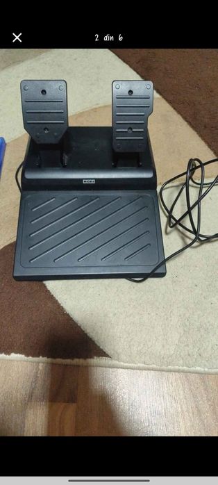 Vând PlayStation 4 și volan PlayStation + jocuri incluse