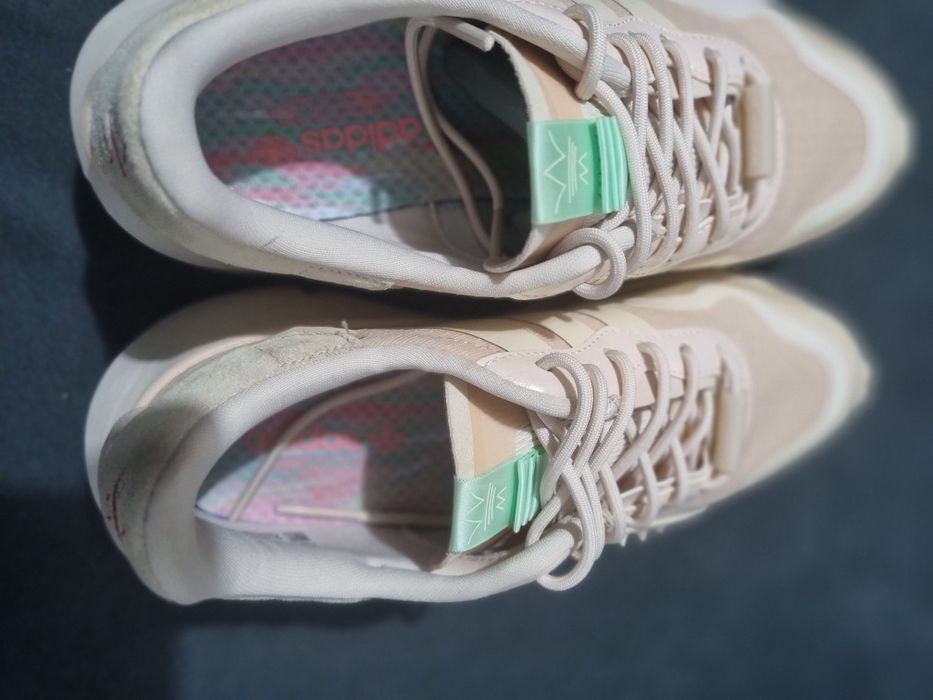 Adidasi Adidas marimea 37