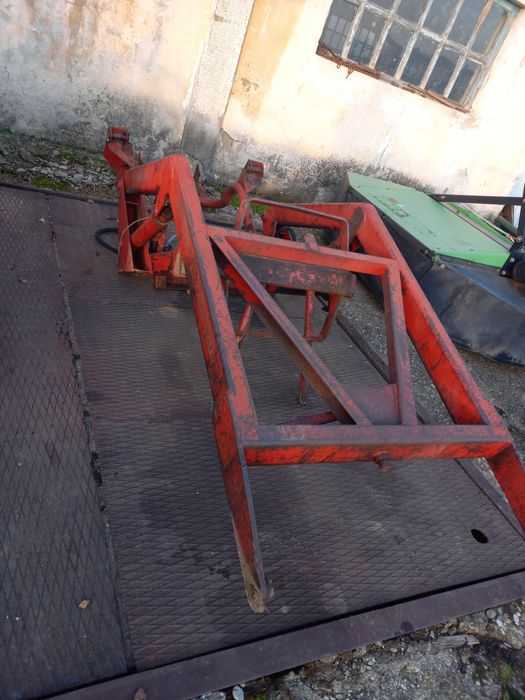 Incarcator frontal tractor utb universal fiat