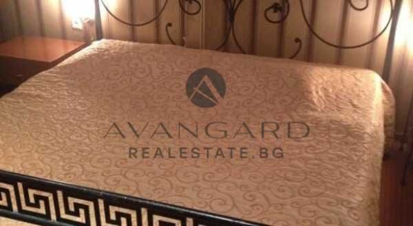 Продава се Хотел в Пловдив, Център - 300 кв.м за 1867 €/кв.м - Снимка #2