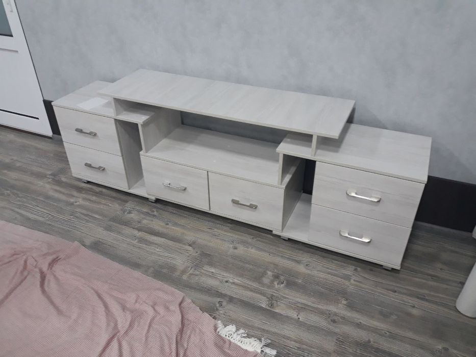 ТВ тумба под ваши размеры и дизайн с бесплатной доставкой!