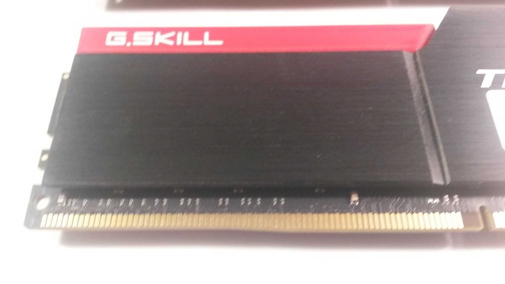 32 GB (2 по 16 GB) DDR4 RAM памет G.SKILL TridentZ F4-3000C15D-32GTZ
