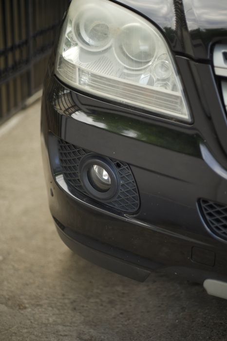 Bara fata Mercedes ML W164 grila capota aripa usa boxa nsvigatie prag