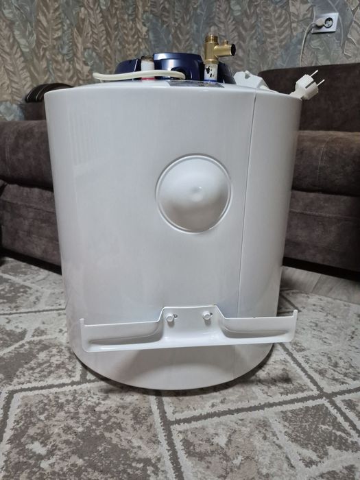 Продам водонагреватель