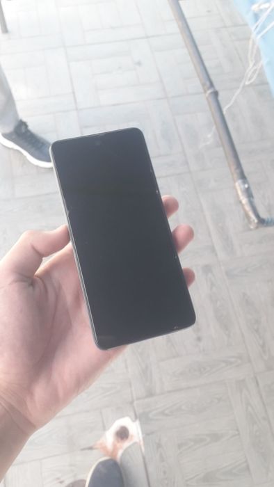 Tecno spark 20 sotiladi
