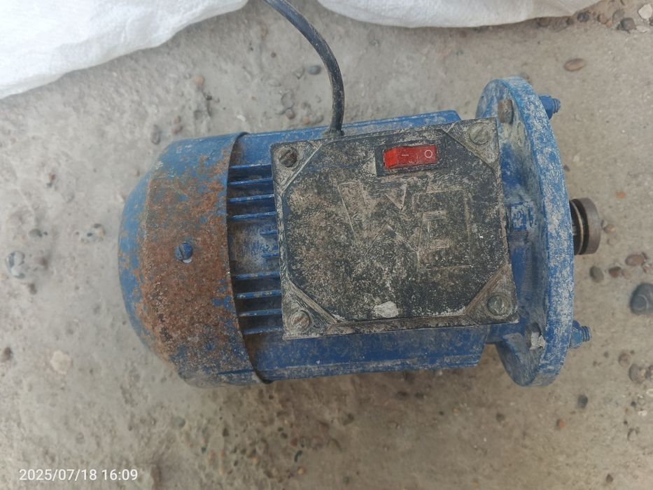 Продаётся моторчики