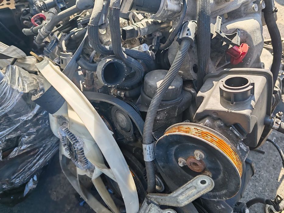 Motor de mercedes-benz sprinter cu pompa de inalta + set de injectoare motor 2.2 cod motor 646985