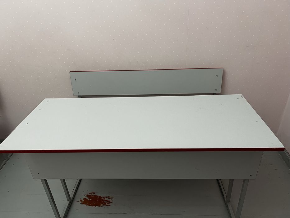 Парта со скамейкой