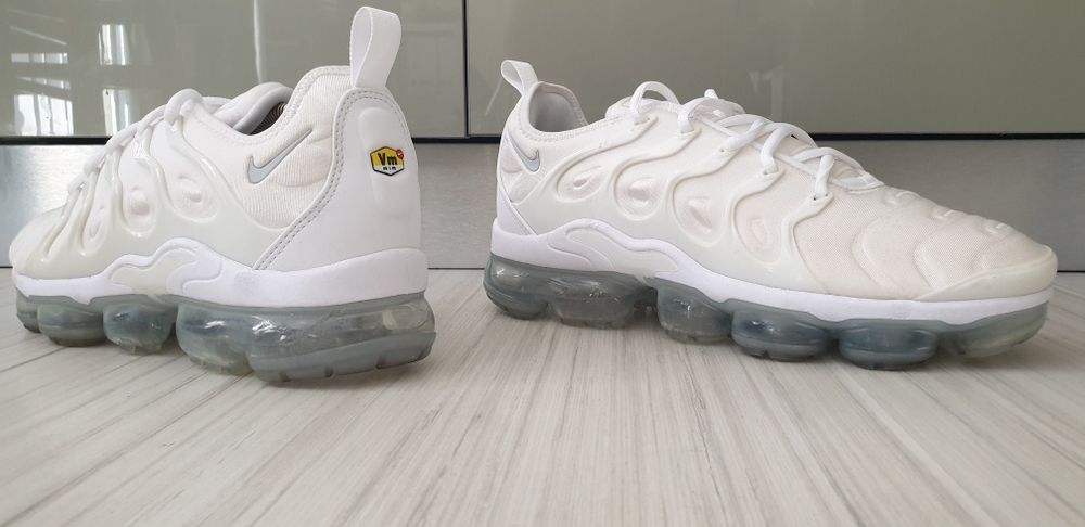 Nike Vapormax Plus  UK 8.5 / 43/27.5 см ОРИГИНАЛ! Мъжки Маратонки!