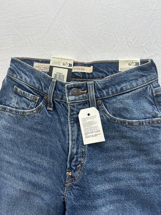 Levi’s 80’s Mom Jeans Women’s W24 x L32