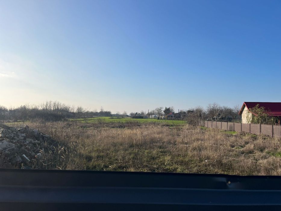 Spațiu comercial+ teren intravilan