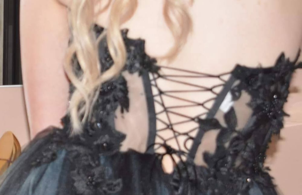 Бални рокля в отлично състояние, носена веднъж