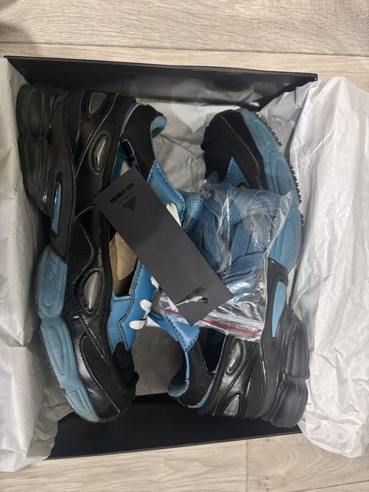 RAF SIMONS/Adidas  replikant