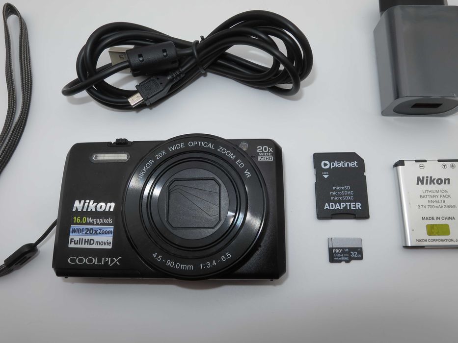 Nikon Coolpix S7000 ултра компактен цифров фотоапарат с 20х опичен зум, 16MP, Wi-Fi, Full-HD видео клип, дигитална камера в отлично състояни