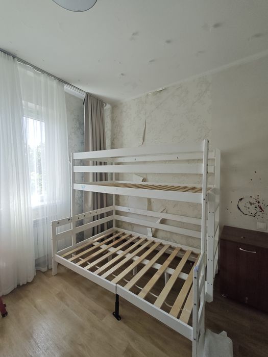 Продам двух яростную кровать