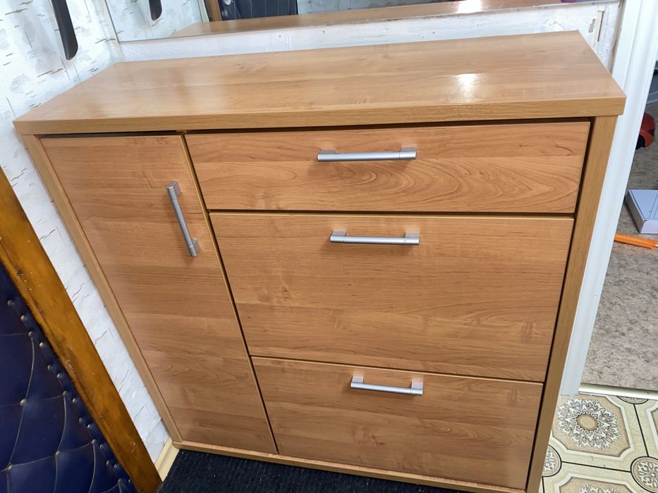 Шкаф и тумба для прихожей