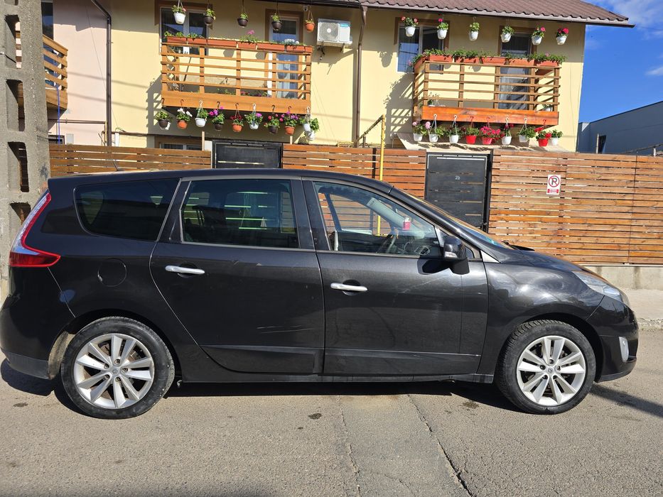 Renault Grand Scenic 2010 1.9 7 locuri