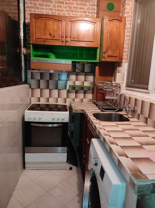 3 стаен Апартамент под наем