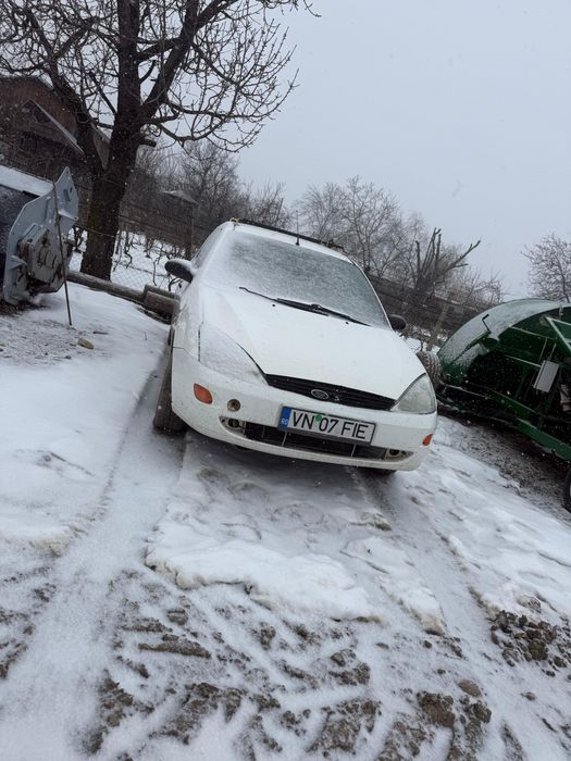 Ford focus 1.6 benzina