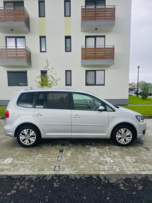 VOLKSWAGEN Touran 2013 — imagine 3