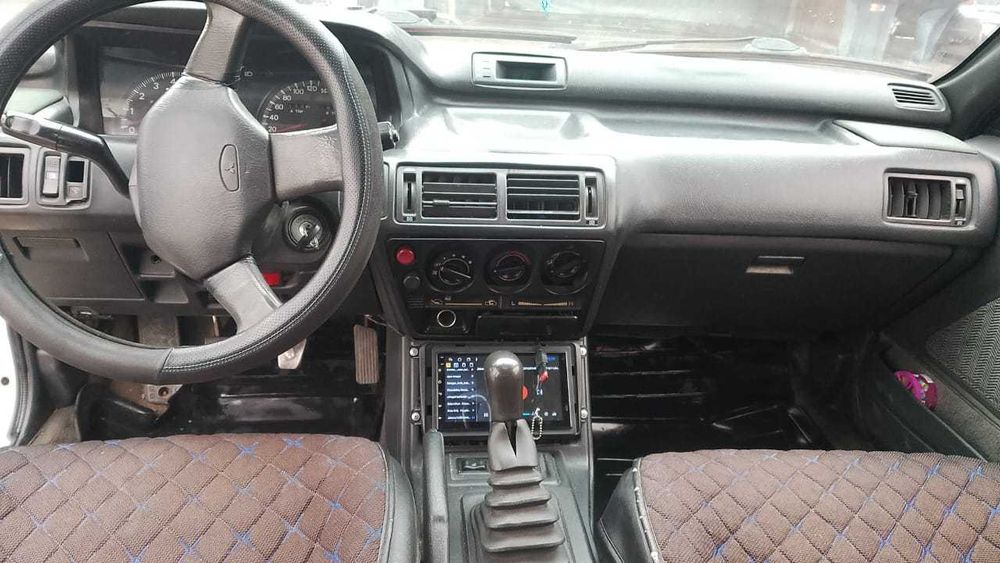 Продам машину Митсубиси галант