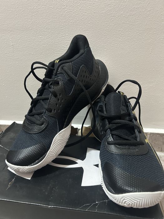 Нови маратонки Under Armour