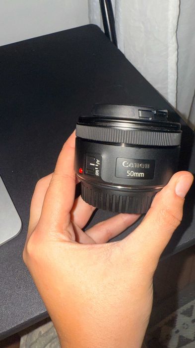 Obiectiv Canon EF 50mm f/1.8 STM aproape nou