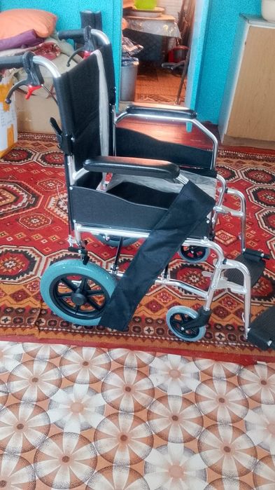 Продаём коляску для инвалидов новая