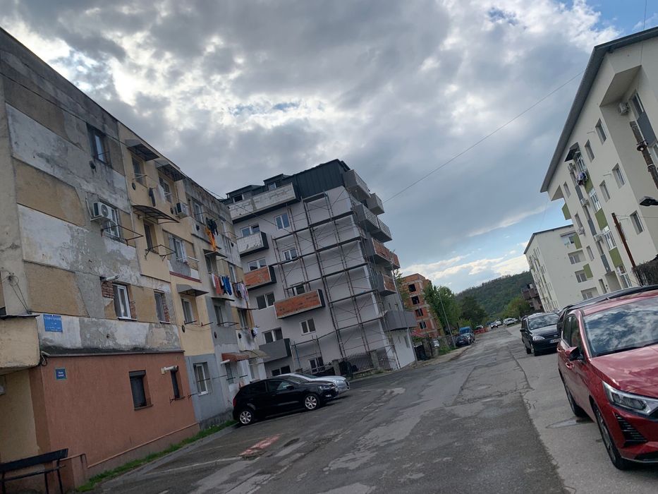 Garsoniera +anexa (tot garsoniera)