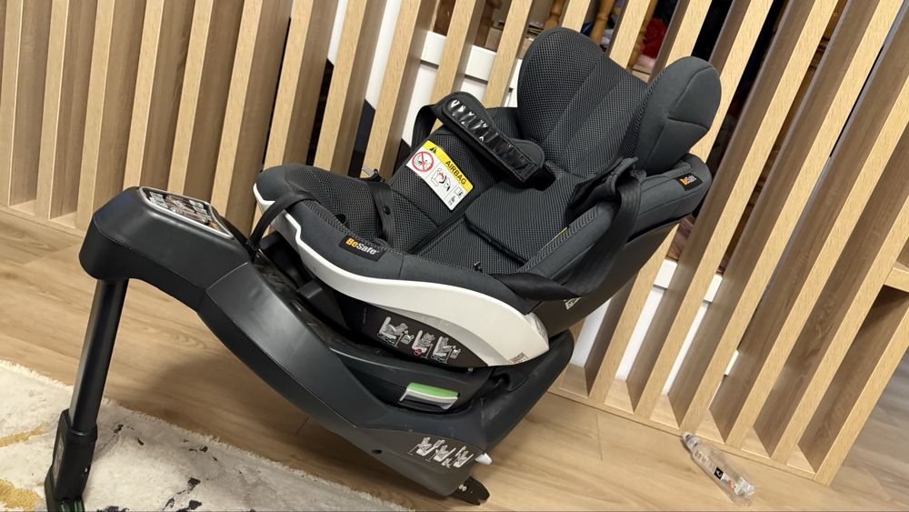Scaun BeSafe iZi Turn i-Size rotativ cu Isofix