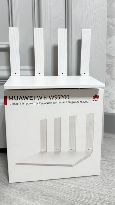 Продам роутер Huawei