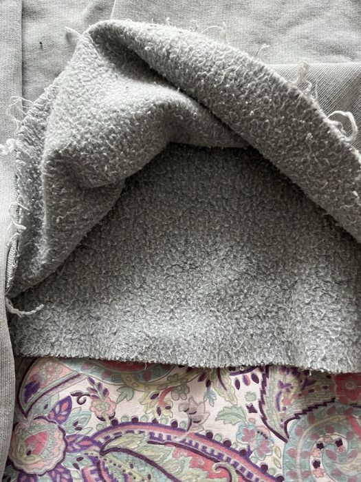 Укороченная толстовка