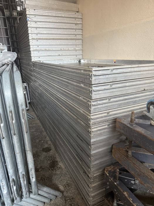 De vanzare scena podium podina buteci tego antiderapant nou 30 buc60mp