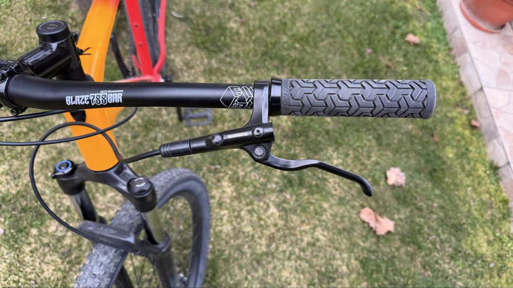 TREK MARLIN 7   2023