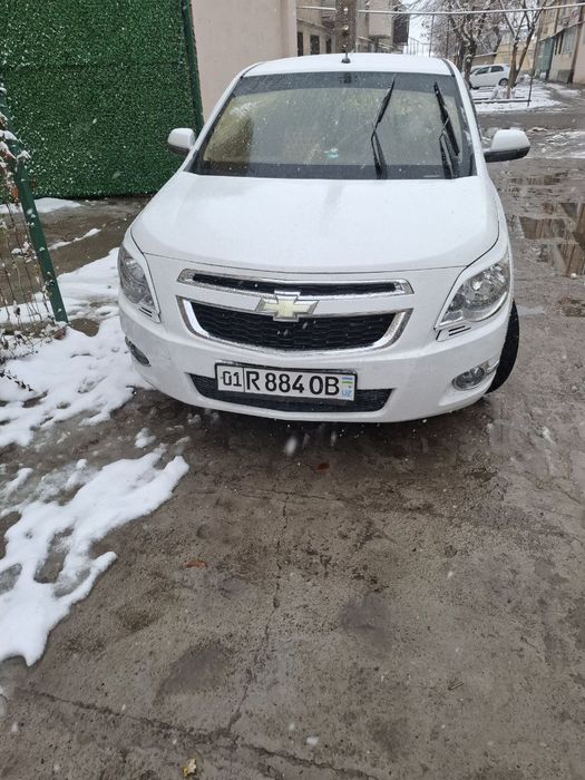 Kobalt avtomobili sotiladi.