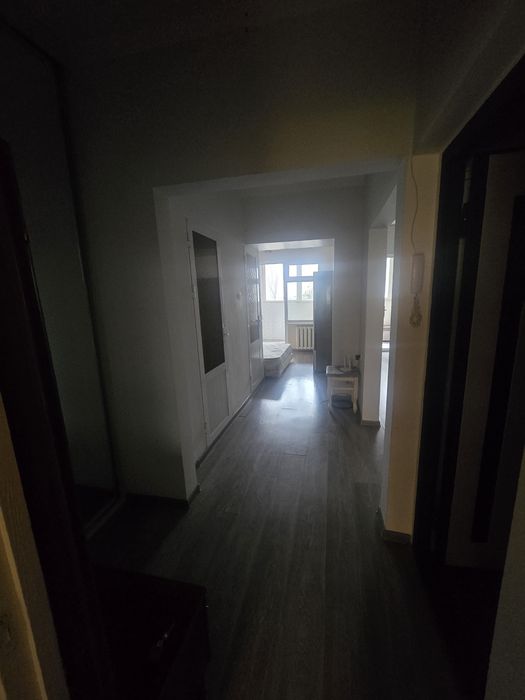 Сдаётся  квартира сергели  8а 2 ком 1 этаж семья  рядом дехкан базар