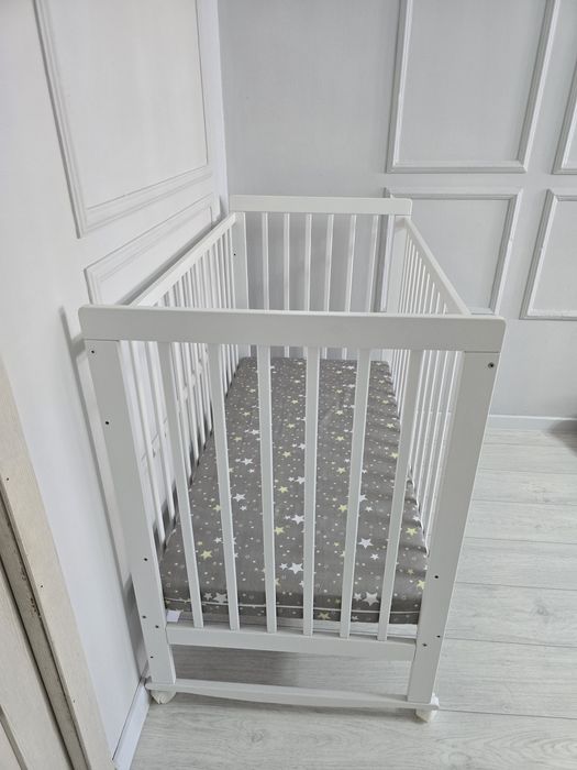 Детская кровать с матрасом