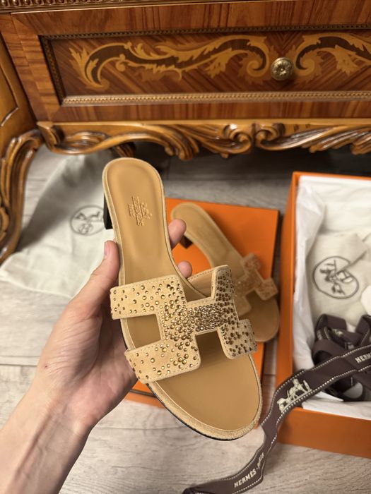 Hermes Oasis 37 р босоножки